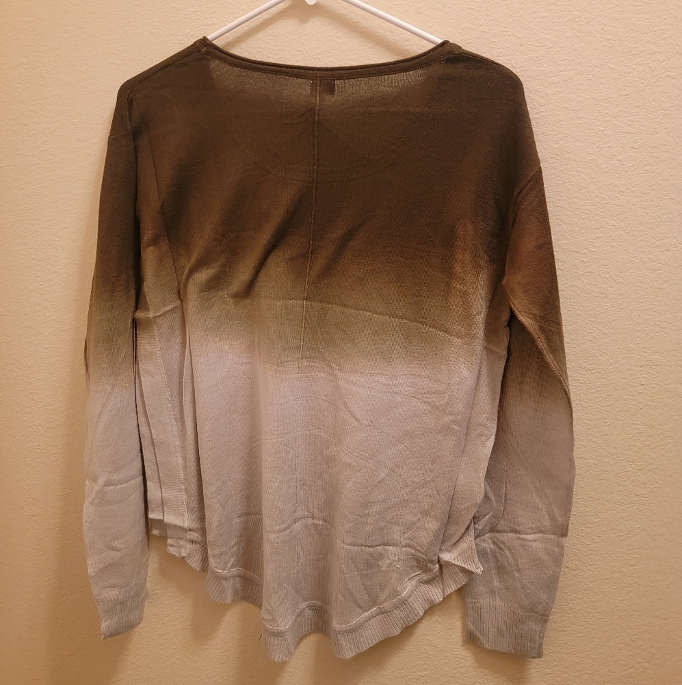 Lightweight top - Picture 2 of 2